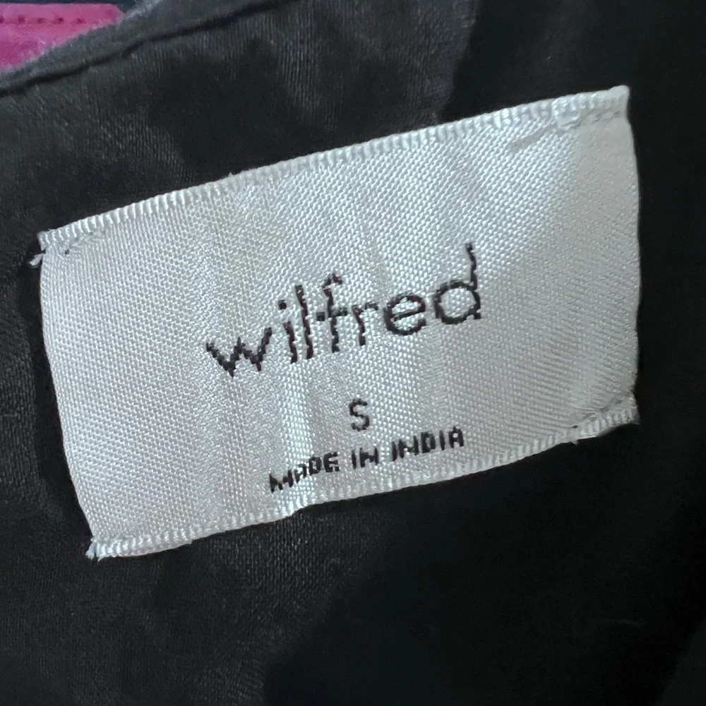 Wilfred Women’s Black dress Small EUC Short Style - Picture 5 of 5
